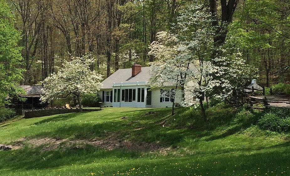 1st image of 93 Niblick Knoll Ln