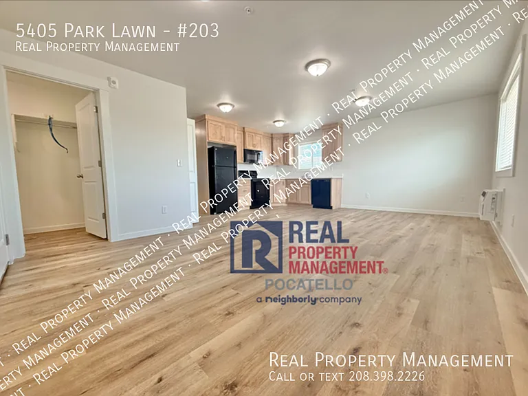 5405 Park Lawn Dr #203 — Photo 7