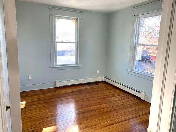 3rd image of 14 Cerretta St APT 1
