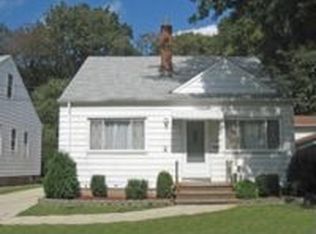 2910 Hearthstone Rd, Parma, OH 44134