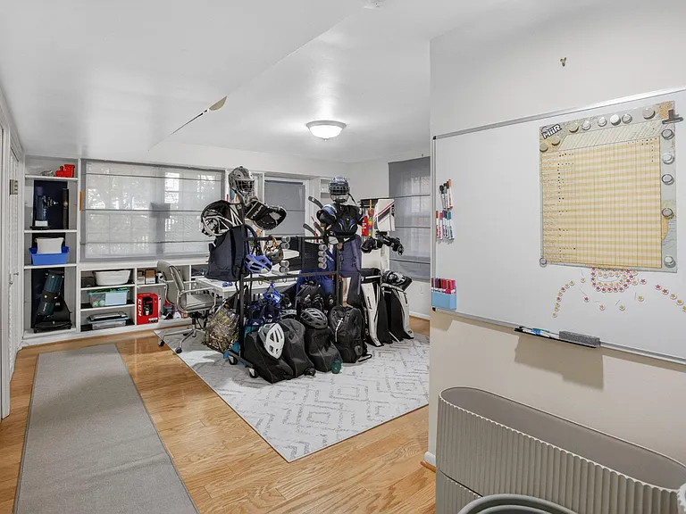5703 Cromwell Dr — Photo 33