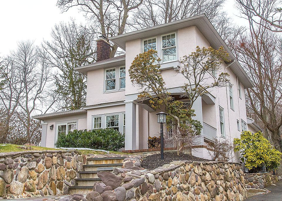 1st image of 411 Wyoming Ave