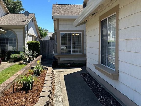 2nd image of 410 Cirby Oaks Ct