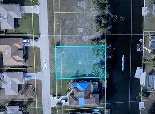 27 NE 12th Ct, Cape Coral, FL 33909