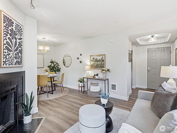 4th image of 5300 Harbour Pointe Boulevard #309A