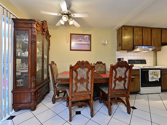 5th image of 3670 Arey Dr APT 7