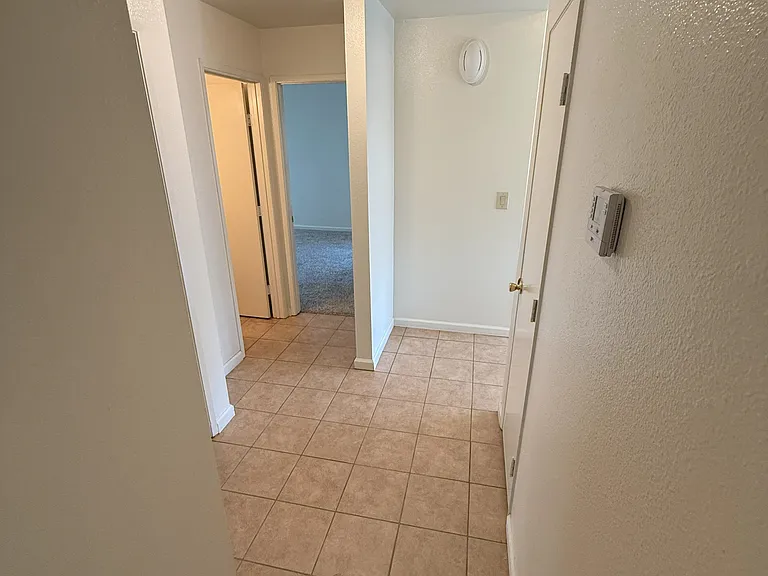 3821 Monteview Dr — Photo 10