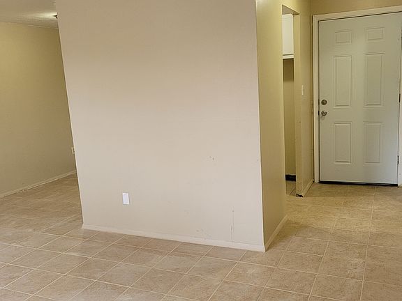 3rd image of 14835 Euclid Ave #104