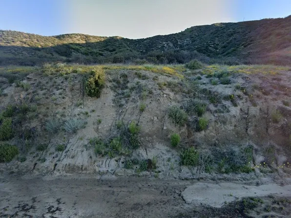 Elizabeth Lake Rd, Palmdale, CA 93551