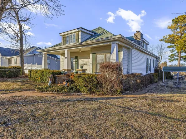 502 Jefferson St, De Soto, MO 63020
