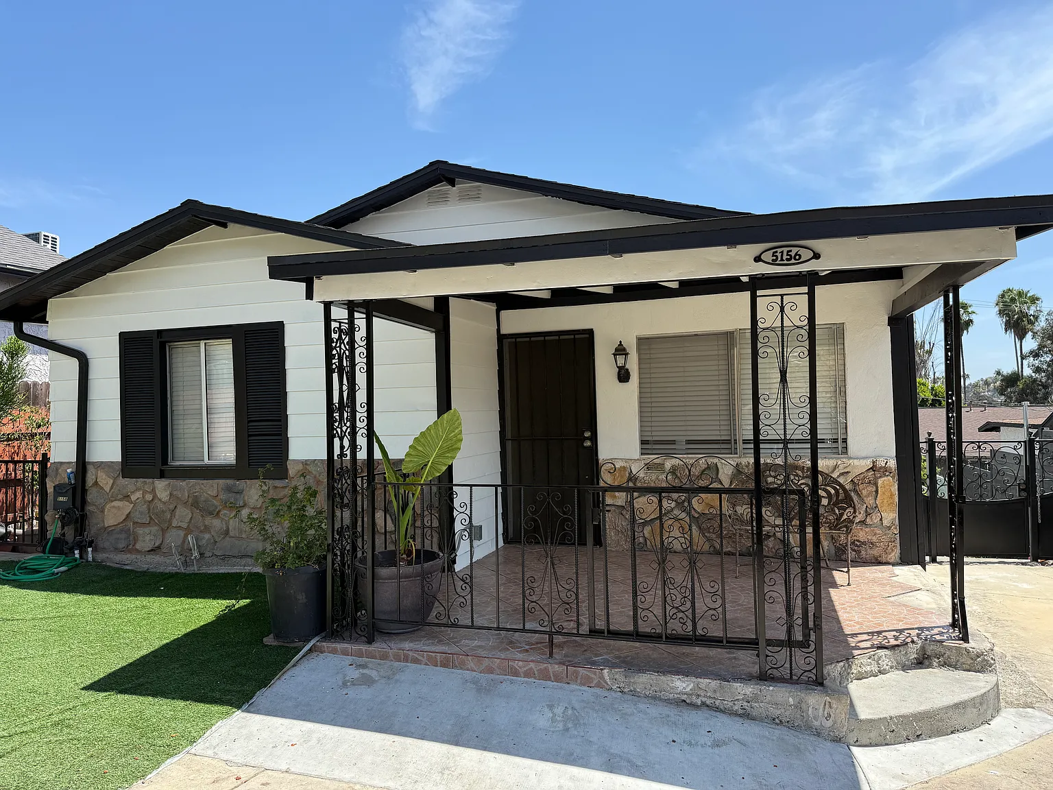 3 bed, 1271 sqft, $4,000 — Photo 3
