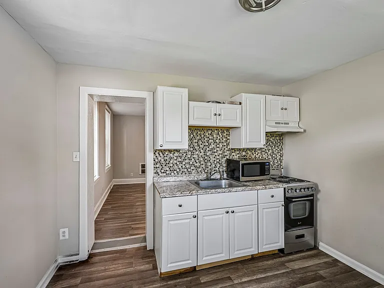 4133 Brown St #1 — Photo 14