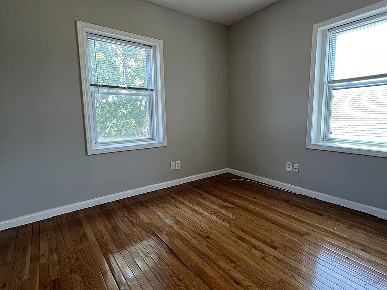 3401 Central St #302 — Photo 8