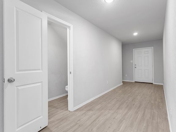 3rd image of 10746 Prusiner Dr