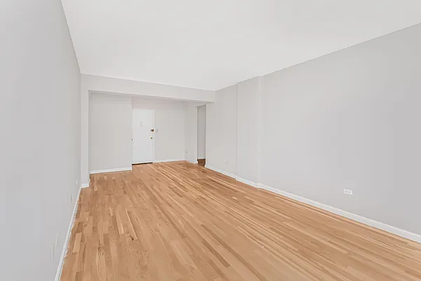 Sold by Re/Max In The City | media 4