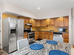 91 Blossom St #91, Chelsea, MA 02150