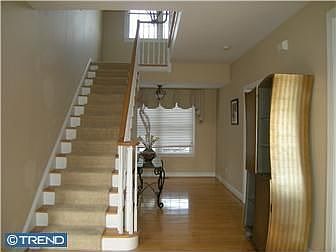 2nd image of 404 Cumberland Ln