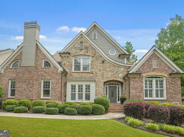 702 Crescent Cir, Canton, GA 30115