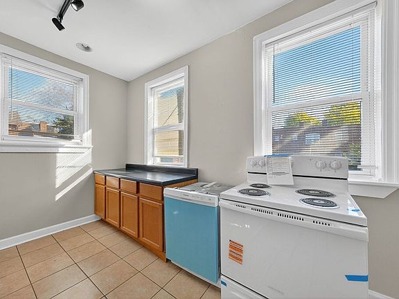 4th image of 4102 Nebraska Ave