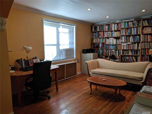 4th image of 90-10 32nd Ave #606