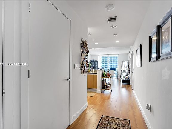 5th image of 1060 Brickell Ave APT 1813