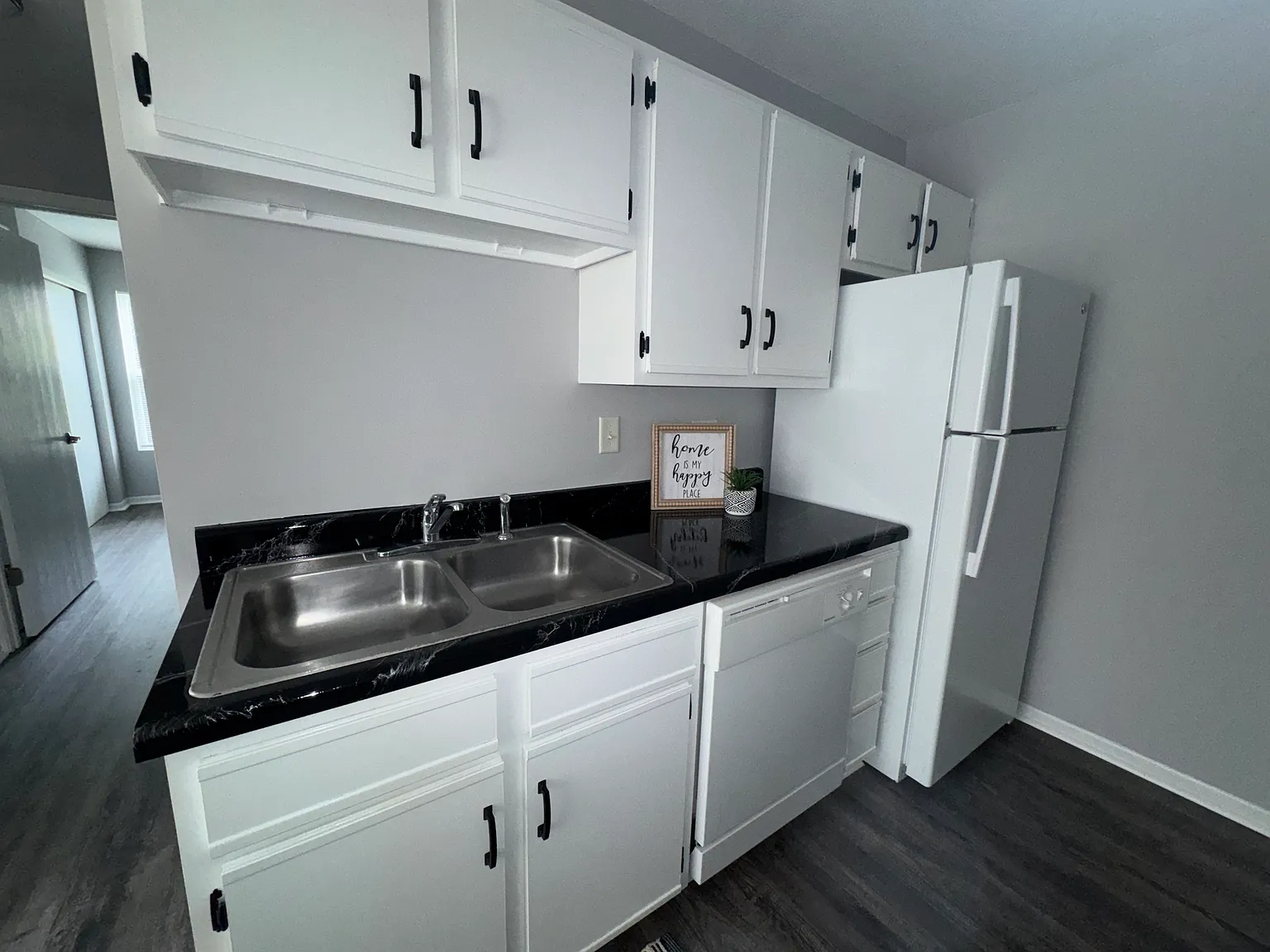 1 bed, $1,200 — Photo 1