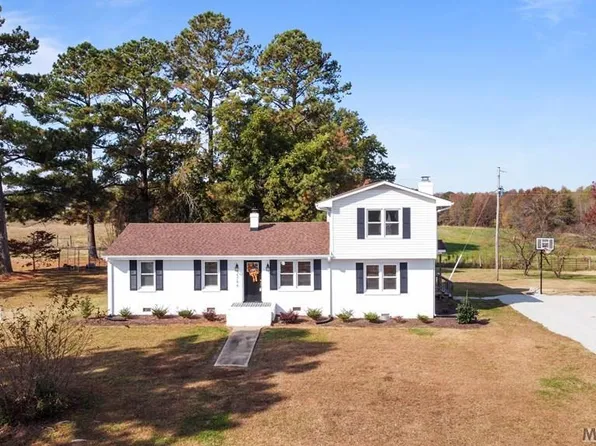 5796 Goodes Ferry Rd, South Hill, VA 23970
