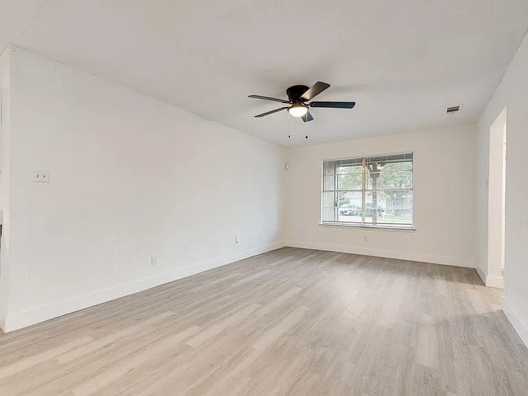 6048 Hillcrest Dr — Photo 9