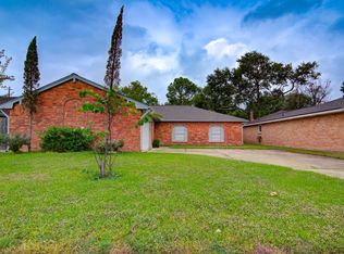 10007 Rustic Gate Rd, La Porte, TX 77571