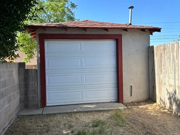 309 Lloyd St — Photo 11