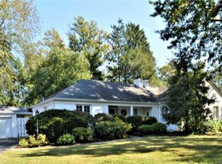 617 Rudy Ln, Windy Hills, KY 40207