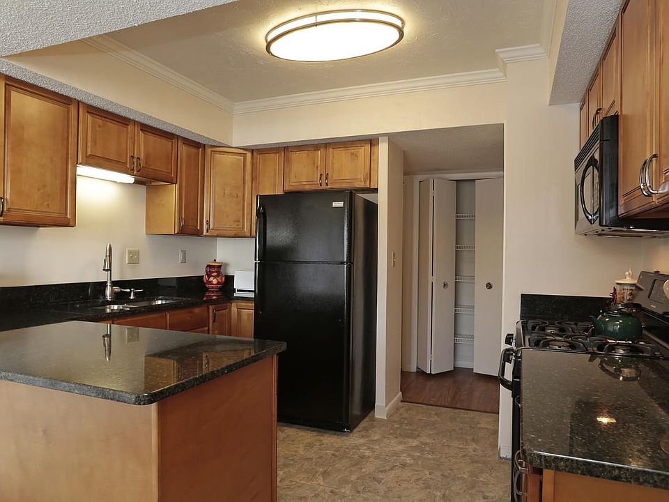 Atrium Village II 26300 Village Ln Beachwood OH Zillow