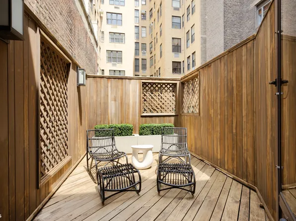 57 East 74th Street image 25 of 26