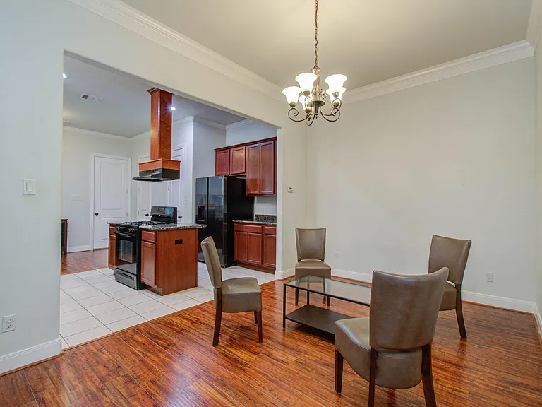 10205 Brooktree Dr — Photo 7