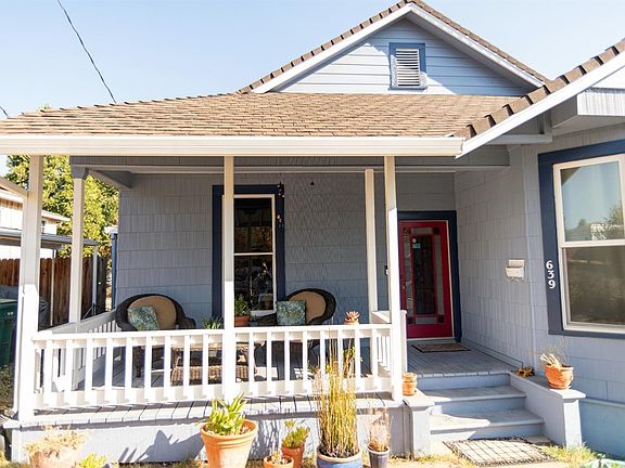 3rd image of 639 Myrtle Ave