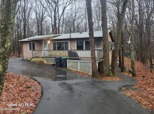 150 Heather Hill Rd, Dingmans Ferry, PA 18328