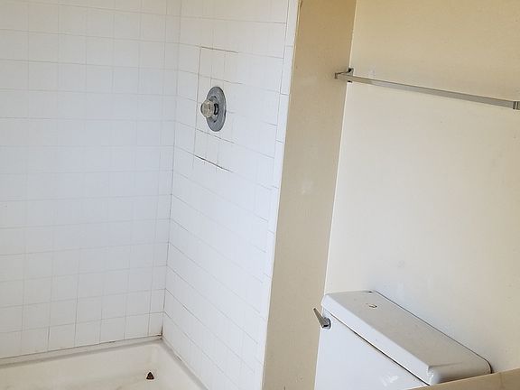5th image of 10024 N 47th Dr