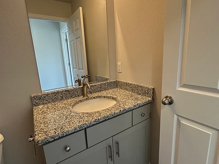 4407 E Ravenna St — Photo 27