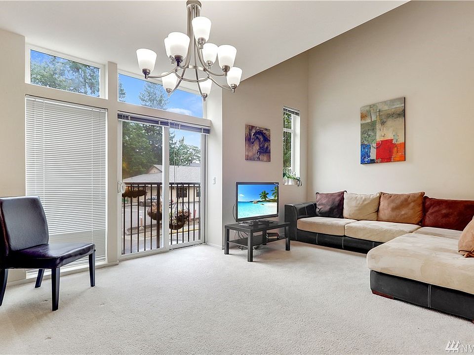 1st image of 15107 NE 81st Way Unit 203