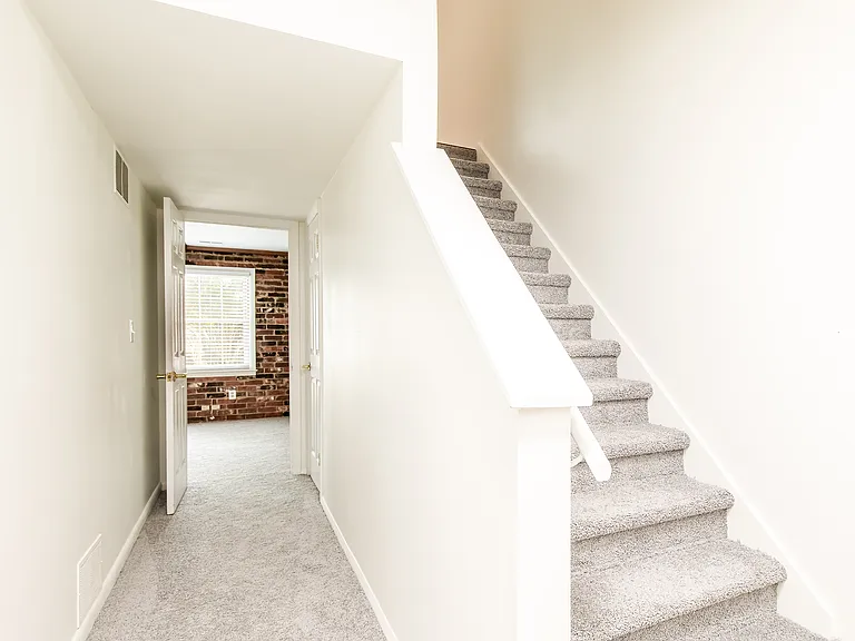 2511 Patriot Way #B — Photo 9