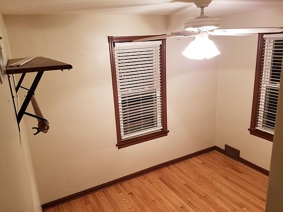 3rd image of 3727 N Oconto Ave