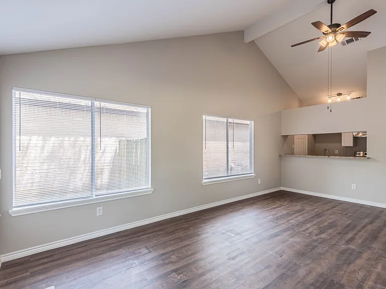 7522 Pepperbrook Dr — Photo 3