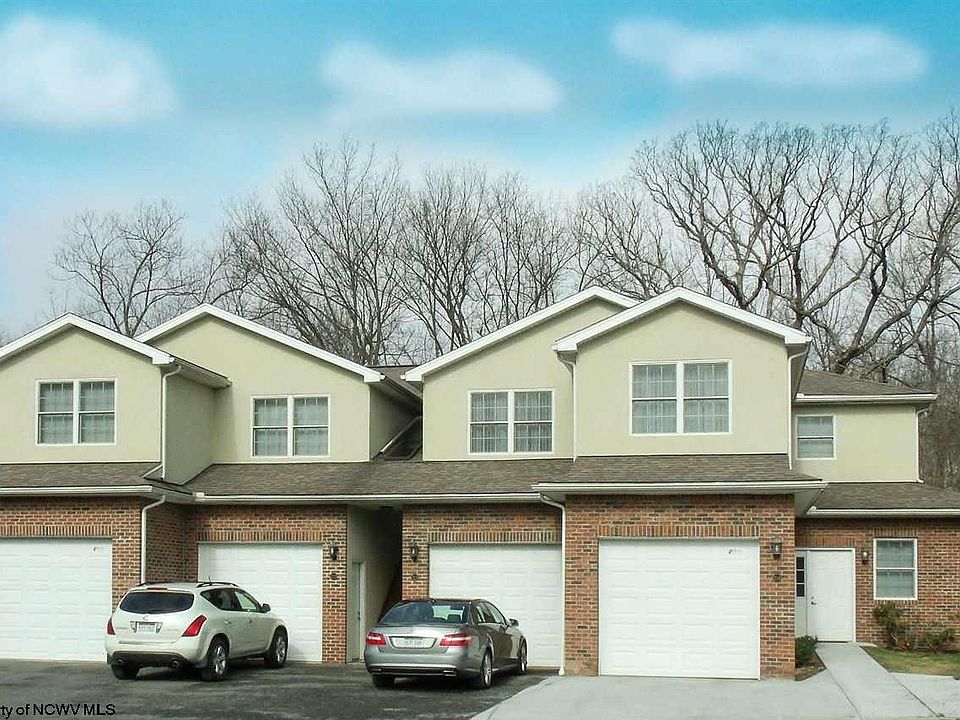 1st image of 206 Mountain Golf Dr