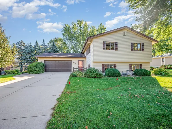 732 Lathrop Dr, Northfield, MN 55057