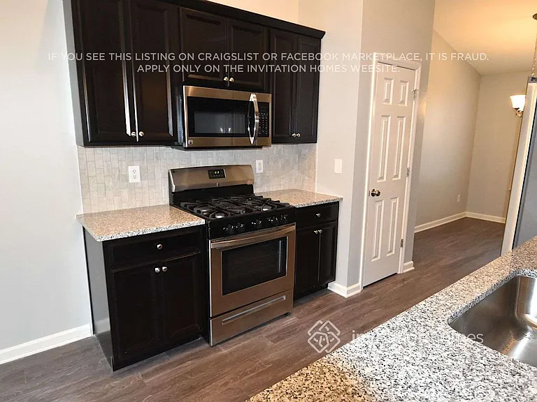 4821 Marathon Ln — Photo 7