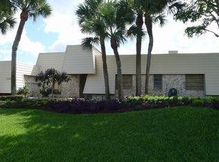 3050 Estates Dr, Pompano Beach, FL 33069