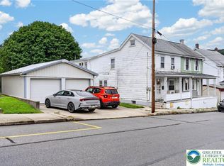 124 1st St, Coaldale, PA 18218
