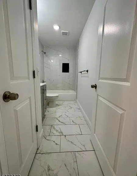 135 Court St — Photo 15