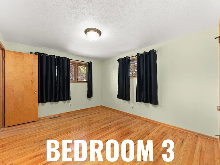 6532 N Drumheller St #3 — Photo 10