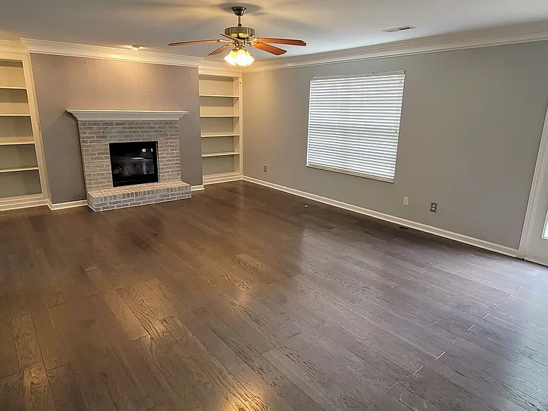 1645 Wolverine Ln — Photo 8